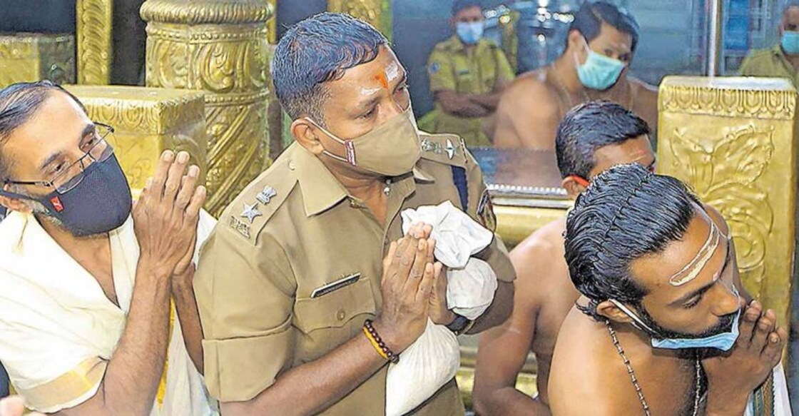 Fulfilling vow: IPS officer Vijayakumar Narayanan gets first 'darshan' after Sabarimala reopens