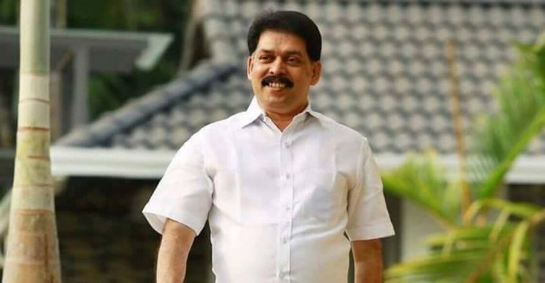 'No links to gold smugglers', legislator Karat Razak trashes Customs' findings 'No links to gold smugglers', legislator Karat Razak trashes Customs' findings