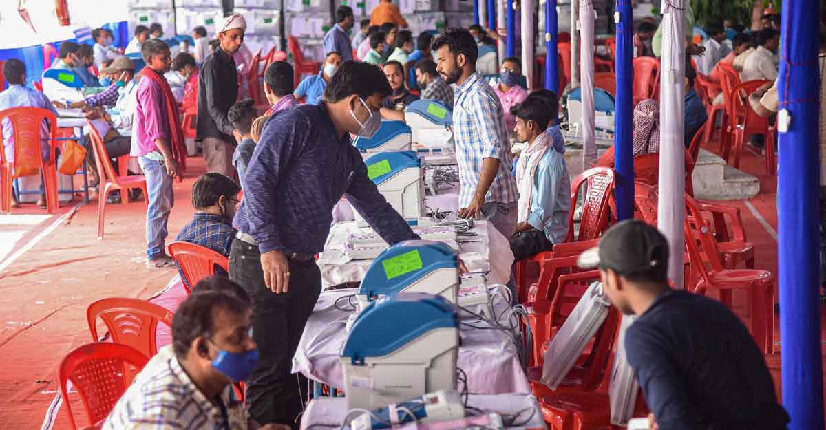 Analysis | Land of Buddha to Nitish Raj: Dye is still caste in Bihar polls or development? Analysis | Land of Buddha to Nitish Raj: Dye is still caste in Bihar polls or development?