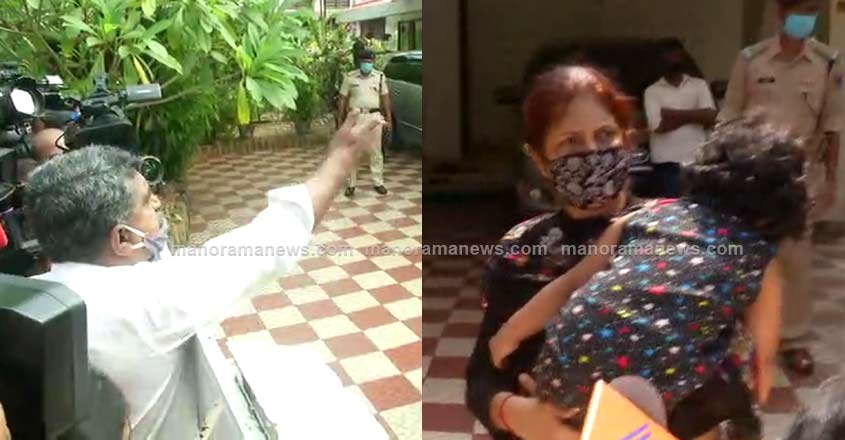 High drama at Bineesh's house as ED raids enter second day, family lodges complaint against agency High drama at Bineesh's house as ED raids enter second day, family lodges complaint against agency