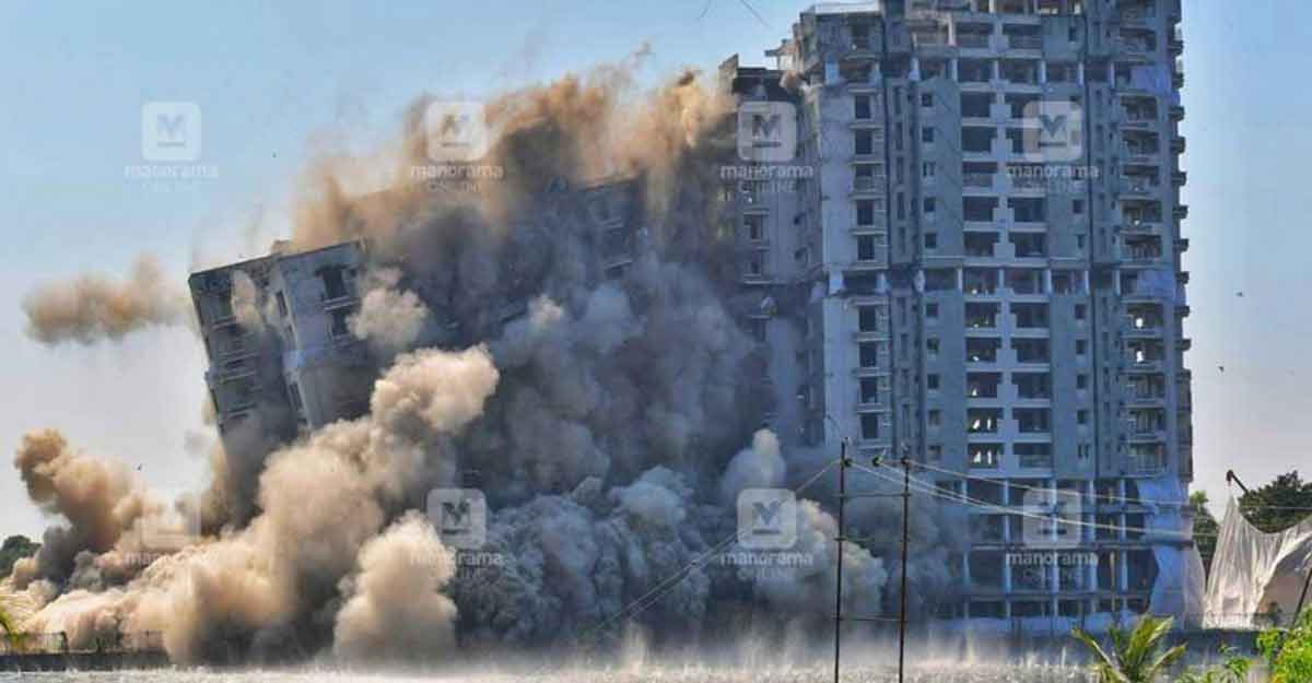 maradu-flat-demolition-1 Jain Coral Cove flats being demolished. Photo: Josekutty Panackal
