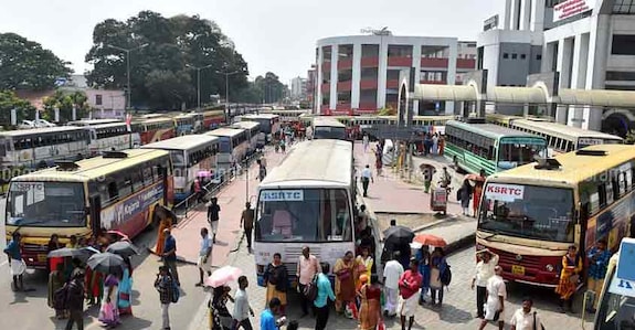 Passenger dies during KSRTC lightning strike in Thiruvananthapuram Passenger dies during KSRTC lightning strike in Thiruvananthapuram