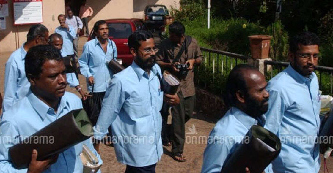 Unable to withdraw money due to lockdown? Postman will bring it home