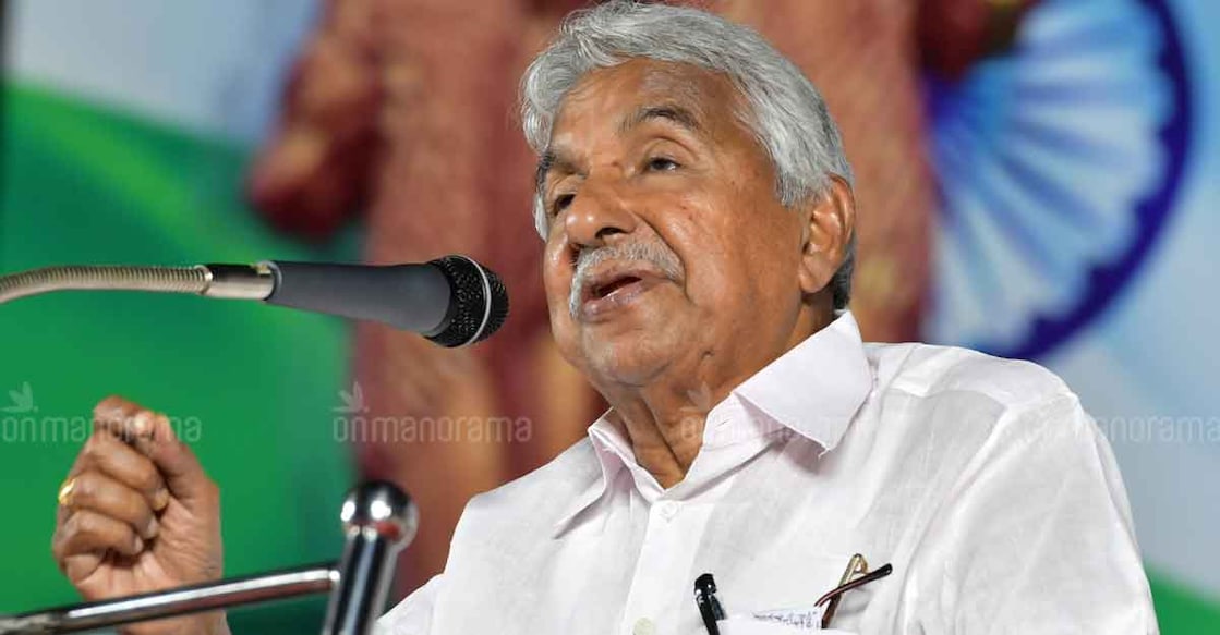 LDF govt gave works for Rs 1000 cr to company which built Palarivattom flyover: Oommen Chandy
