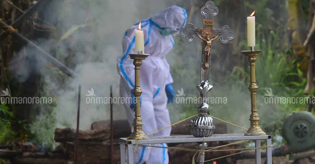 https://img.onmanorama.com/content/dam/mm/en/news/kerala/images/2020/8/3/covid-death.jpg