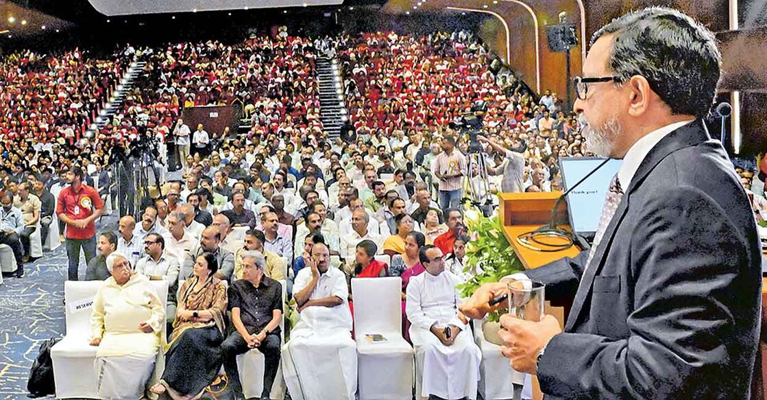 Noted economist Dharmakriti Joshi delivers the Malayala Manorama Budget lecture in Kochi on Thursday. Photo: Manorama