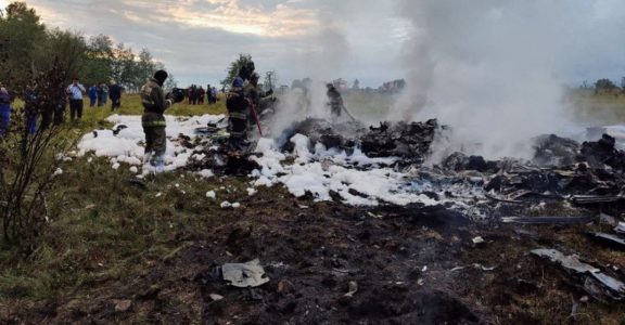 RUSSIA-CRASH RUSSIA-CRASH