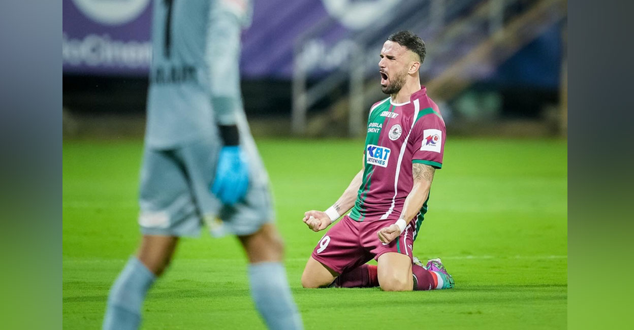 Armando Sadiku celebrates scoring for Mohun Bagan Super Giant against Kerala Blasters. Photo: X/@mohunbagansg