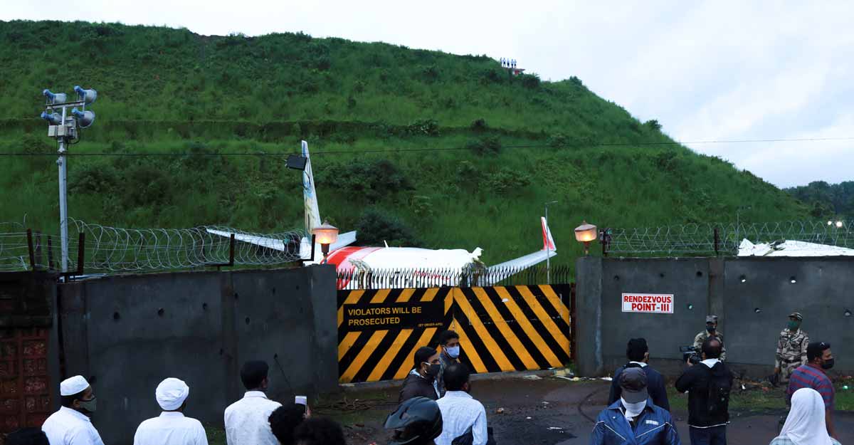 Karipur plane crash: Tabletop runways can create optical illusion, leading to accidents Karipur plane crash: Tabletop runways can create optical illusion, leading to accidents