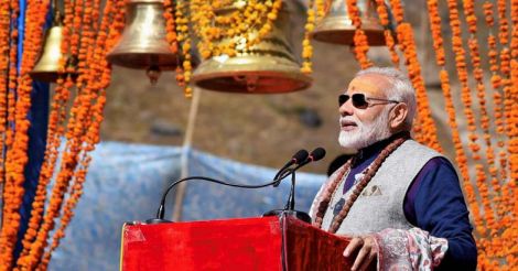 Modi offers prayers at Kedarnath, renews resolve to serve nation  