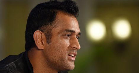 MS Dhoni's Aadhaar details shared on Twitter, wife Sakshi complains to minister