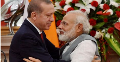 erdogan-modi-hug