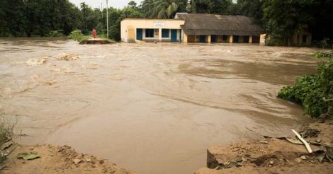 nandy-notitle170728_npsv9, 13 hours in floodwater; 62-year-old Burdwan woman puts up a brave fight 