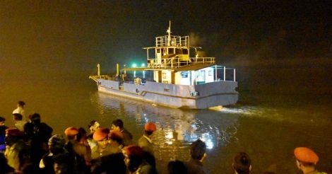 18 die as boat carrying 40 sinks in Ganga near Patna