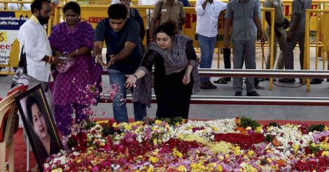 Disgruntled AIADMK cadres claim Jaya's niece Deepa her is real political heir