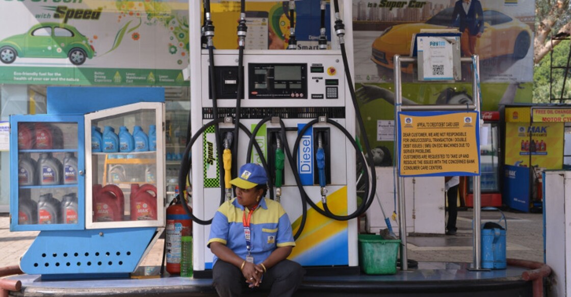 400 petrol pumps shut in Delhi as dealers challenge high VAT   