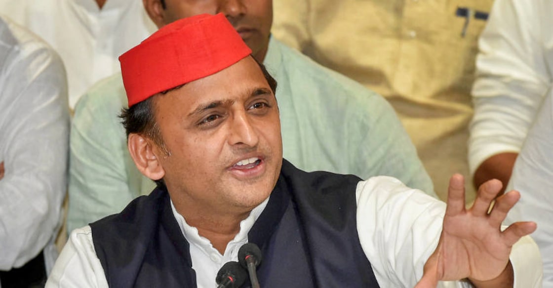 Ahilesh dissolves SP's all units in Uttar Pradesh Ahilesh dissolves SP's all units in Uttar Pradesh