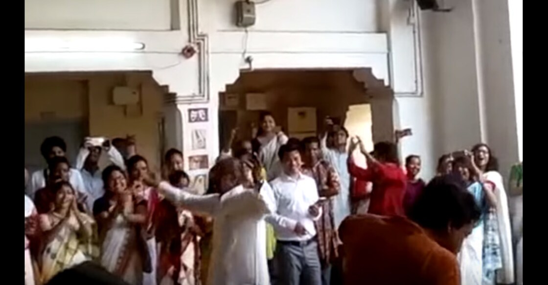 lungi-dance-tagore-uni