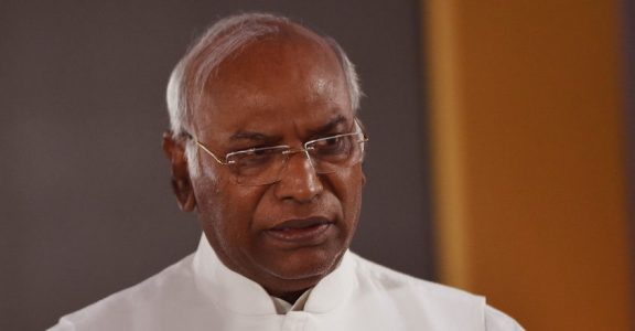Kharge moves SC against Centre for sending CBI director on leave Kharge moves SC against Centre for sending CBI director on leave