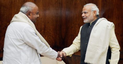 Amid Karnataka election drama, Modi speaks to Deve Gowda