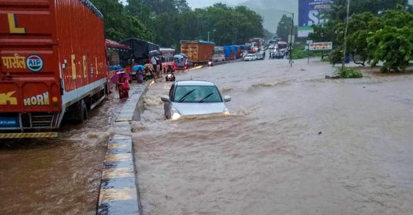 Prolonged monsoon causes mayhem across India, death toll mounts to 148 Prolonged monsoon causes mayhem across India, death toll mounts to 148