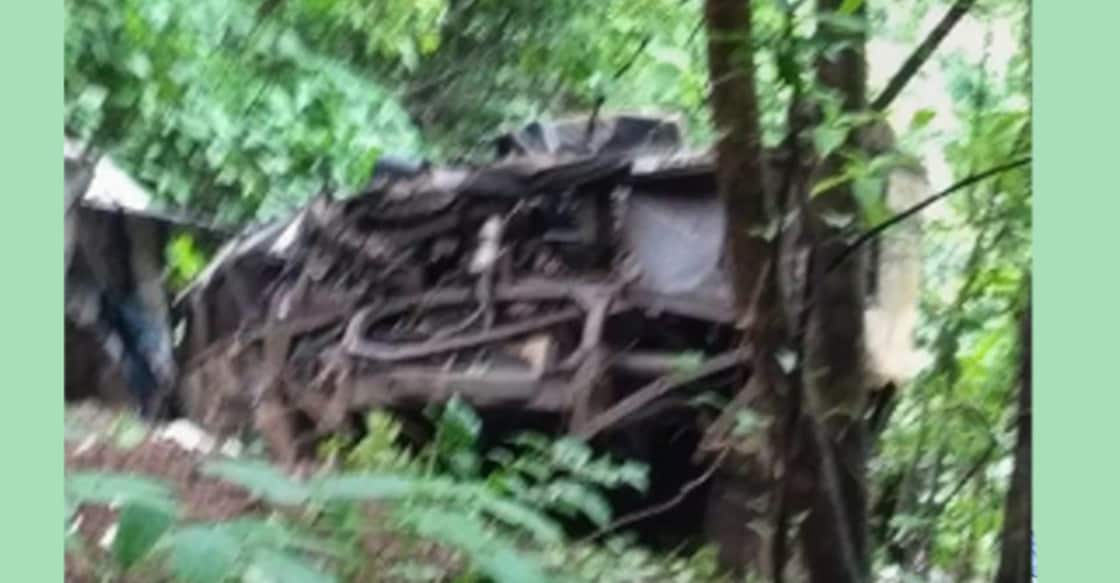 33 killed as picnic bus falls into ravine in Maharashtra 33 killed as picnic bus falls into ravine in Maharashtra