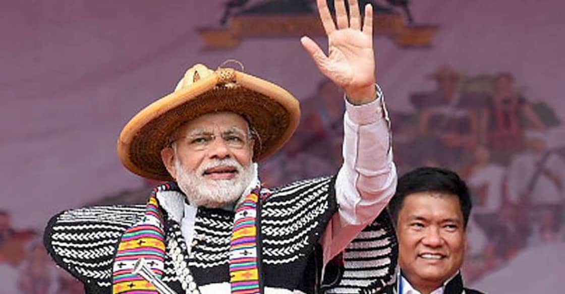 Tharoor asks why PM Modi doesn't wear skull cap, BJP fumes Tharoor asks why PM Modi doesn't wear skull cap, BJP fumes