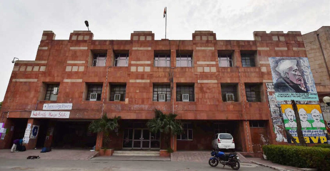 Talks on anti-national, 'lynchistan' heat up JNUSU polls debate