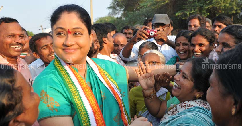 In Telangana, Rahul's pride ‘Lady Amitabh’ is Cong's envy ...