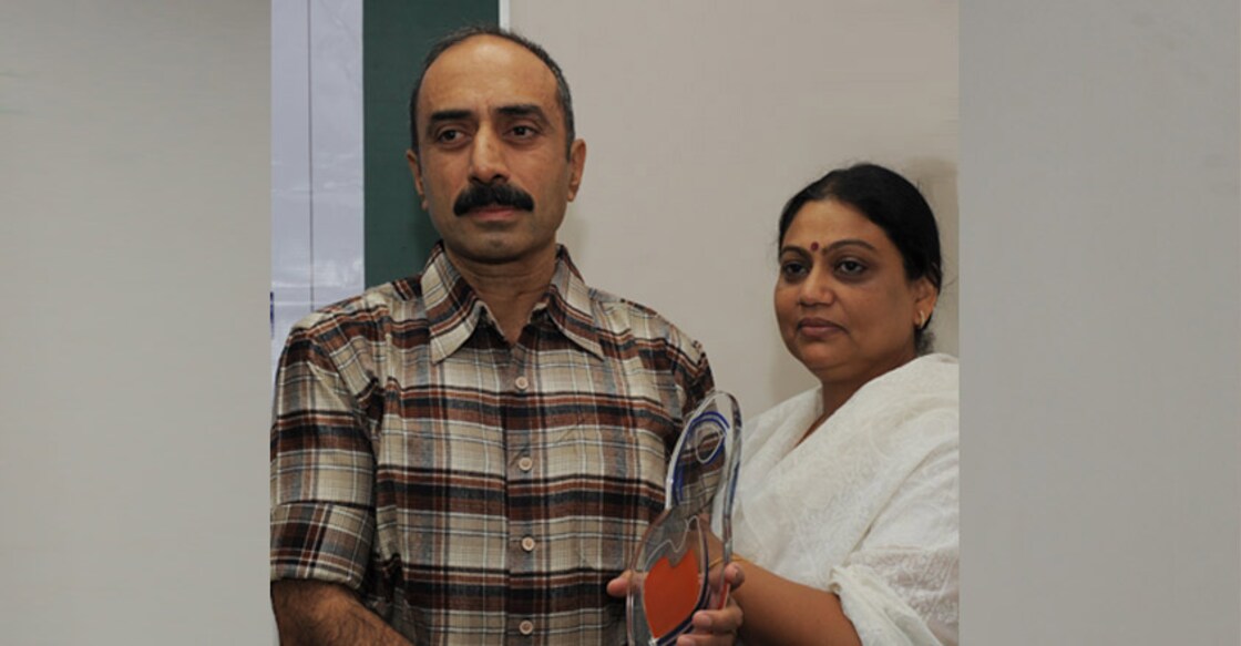 IPS officer Sanjiv Bhatt and wife Shweta IPS officer Sanjiv Bhatt and wife Shweta