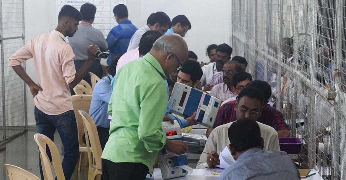Maharashtra, Haryana Assembly polls: Counting begins Maharashtra, Haryana Assembly polls: Counting begins