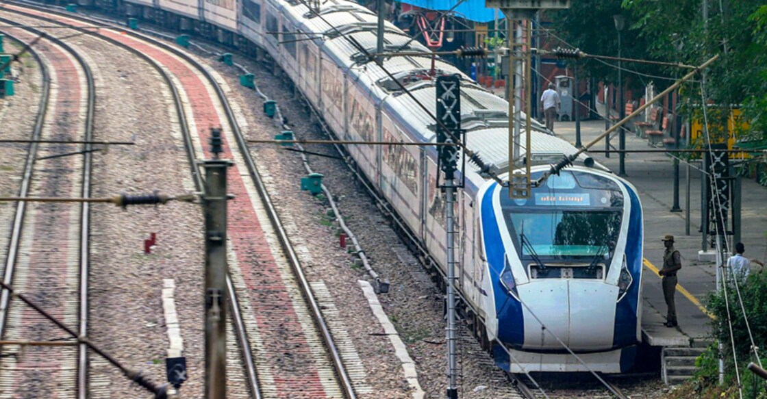 Boasting a variety of features, Vande Bharat Express set to run from Saturday