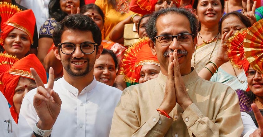 Thackerays, Raut call on Pawar amid ongoing bid to stitch up Maharashtra govt