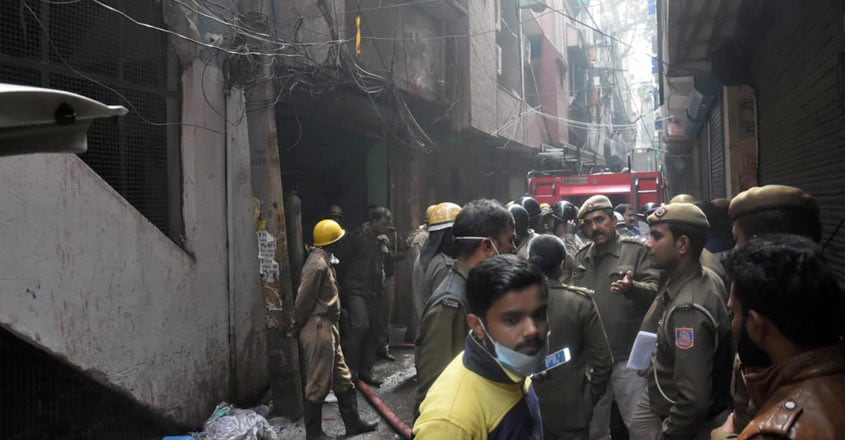 Death toll in Delhi factory fire climbs to 43 Death toll in Delhi factory fire climbs to 43