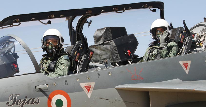 Sindhu pulls 5g during 31-min flight on Tejas Sindhu pulls 5g during 31-min flight on Tejas