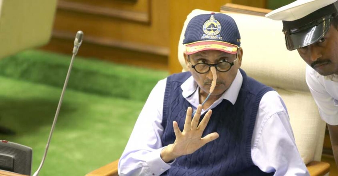 Amid Parrikar's worsening health, Congress stakes claim to form govt in Goa