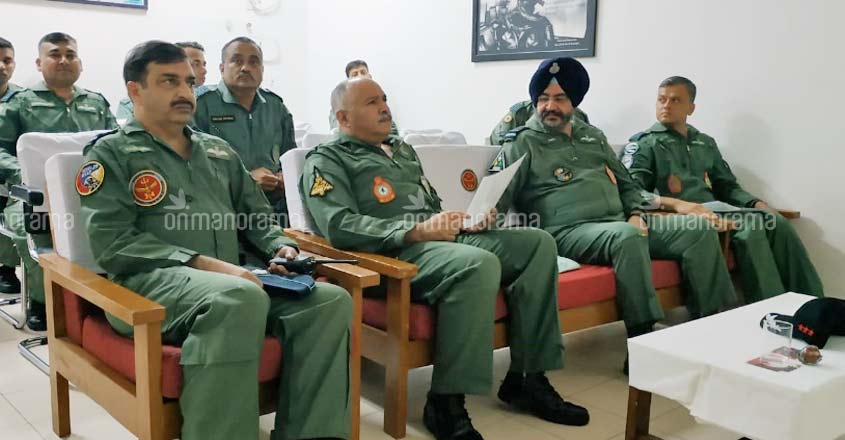 IAF chief flies 'Missing Man' formation in tribute to Kargil War hero IAF chief flies 'Missing Man' formation in tribute to Kargil War hero