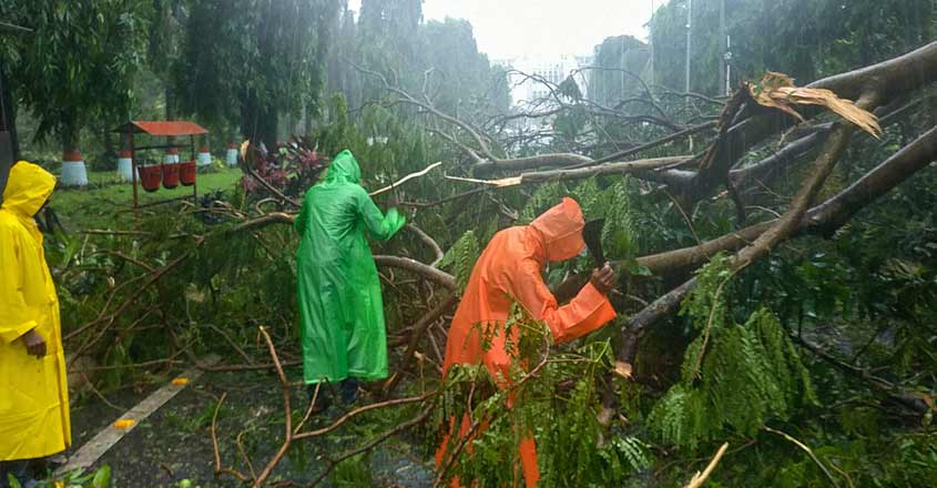 'Nation with you,' Rs 1,000cr released: PM Modi to cyclone-hit Odisha