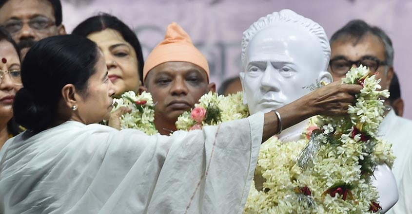 Won't allow BJP to turn Bengal into Gujarat, says Mamata after unveiling Vidyasagar bust Won't allow BJP to turn Bengal into Gujarat, says Mamata after unveiling Vidyasagar bust