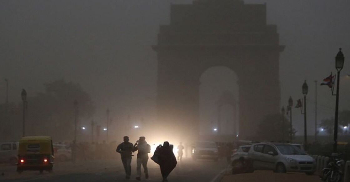 Delhi airport's flight operations interrupted briefly by severe dust storm