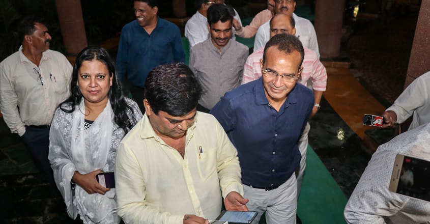 Drama in Goa as 10 of 15 Cong MLAs seek merger with ruling BJP Drama in Goa as 10 of 15 Cong MLAs seek merger with ruling BJP