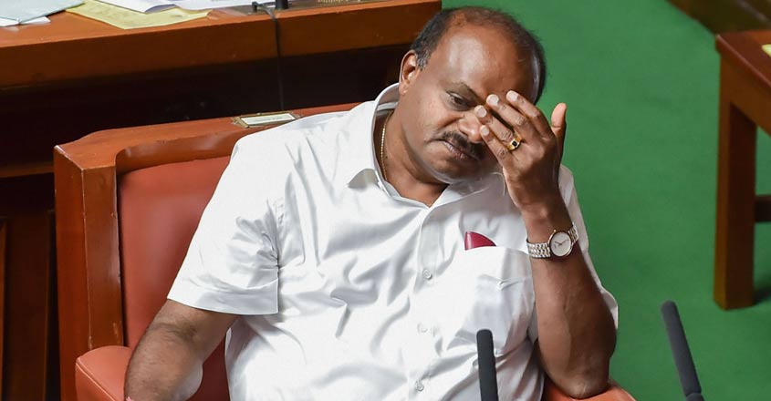 Karnataka crisis: Speaker sets deadline for floor test at 6pm
