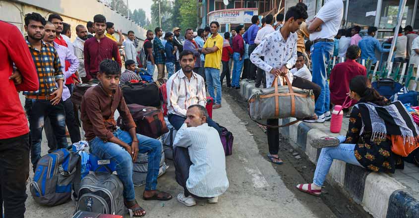 Kashmir on edge: Security beefed up, Internet services suspended, Omar, Mufti under house arrest Kashmir on edge: Security beefed up, Internet services suspended, Omar, Mufti under house arrest