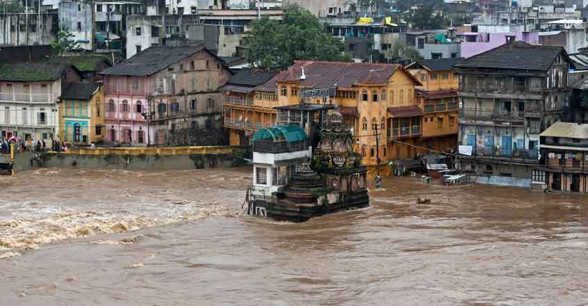 Monsoon Fury: Rains lash northern states, 25 dead in HP, Punjab; flood alert in Delhi Monsoon Fury: Rains lash northern states, 25 dead in HP, Punjab; flood alert in Delhi