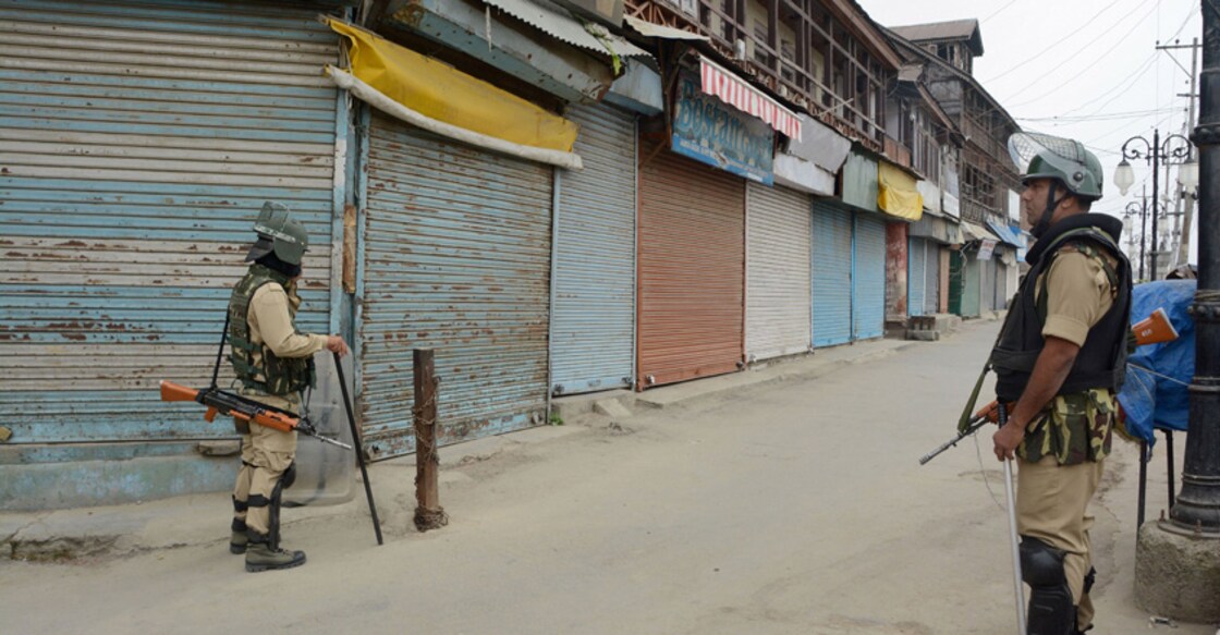 Kashmir leaders will be released in phased manner after analysis: Governor's advisor Kashmir leaders will be released in phased manner after analysis: Governor's advisor