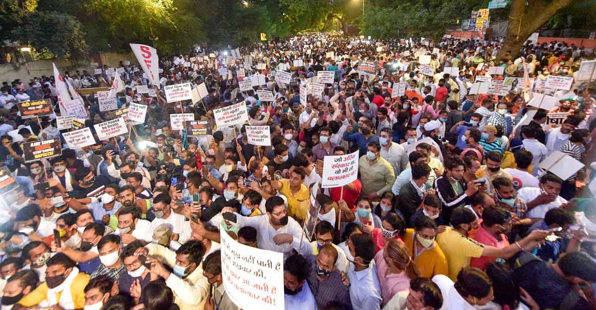 Hundreds gather at Delhi's Jantar Mantar to protest against Hathras incident