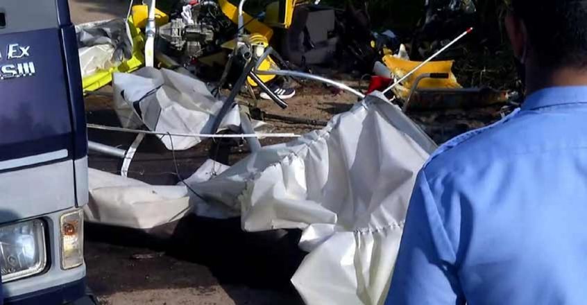 Two Indian Navy officers die in glider crash in Kochi