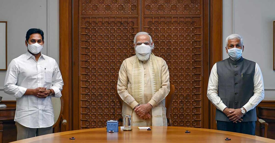 YSR Congress-NDA alliance rumours gain momentum as Jagan meets Modi YSR Congress-NDA alliance rumours gain momentum as Jagan meets Modi