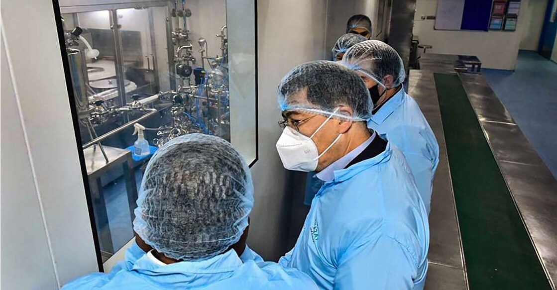 India's COVID-19 tally reaches 98.5 lakh with 30K new cases on Sunday