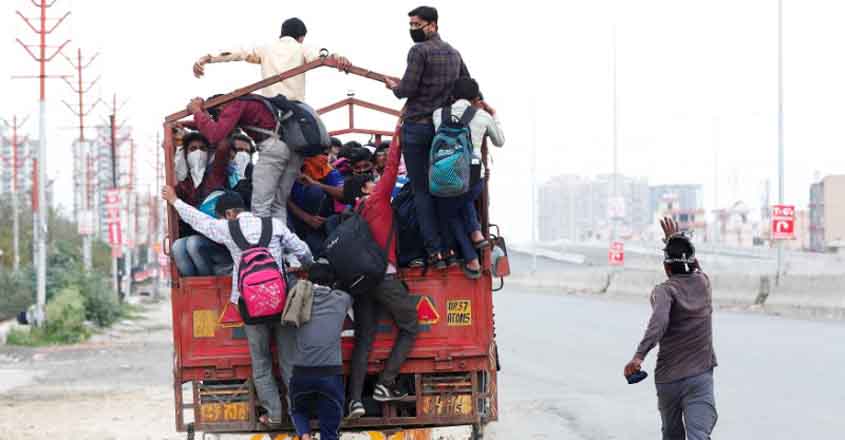 5 migrant labourers killed as truck overturns in Madhya Pradesh